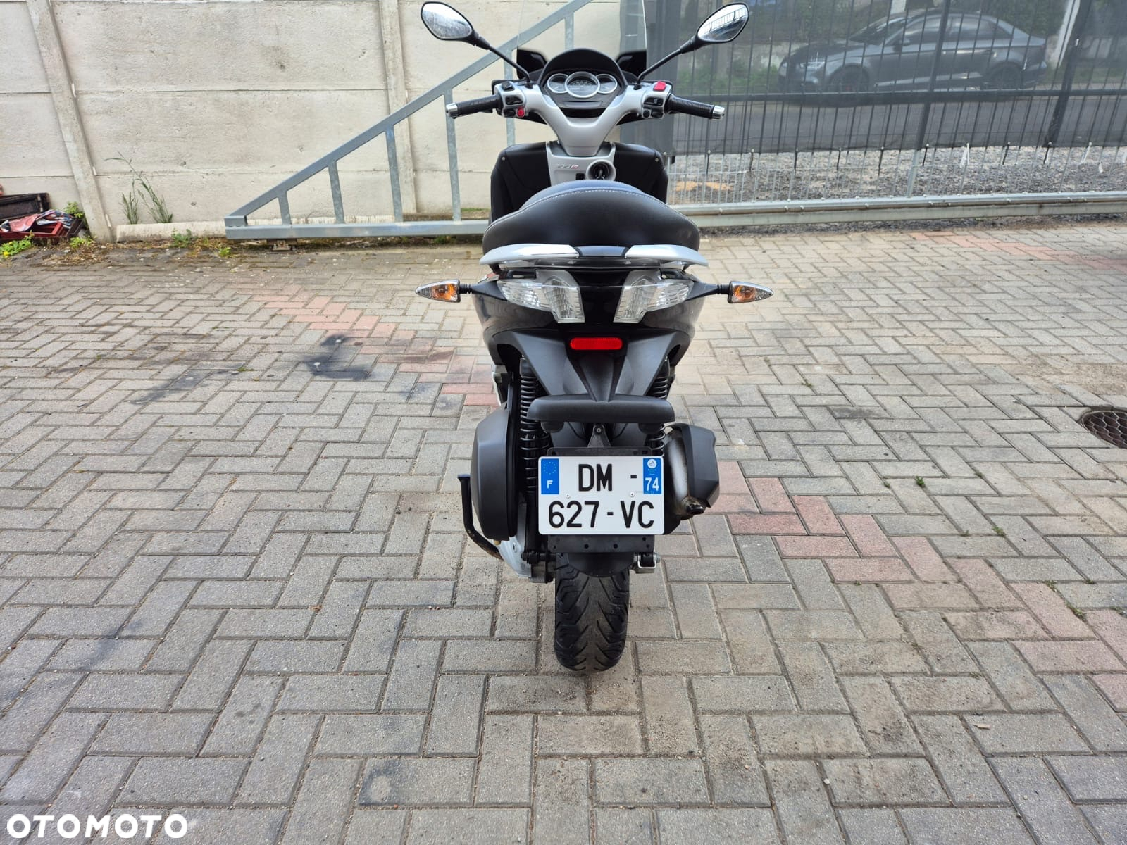 Piaggio MP-3 - 6