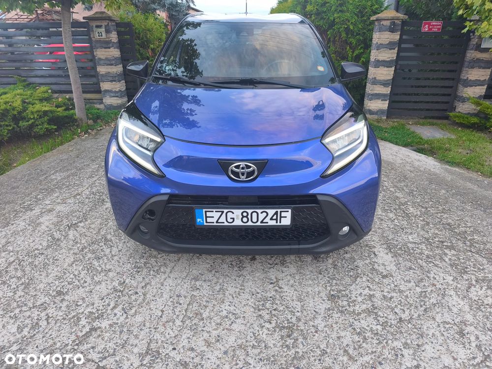 Toyota Aygo X 1.0 VVT-i Executive CVT - 1
