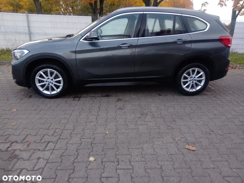 BMW X1 sDrive18i - 2