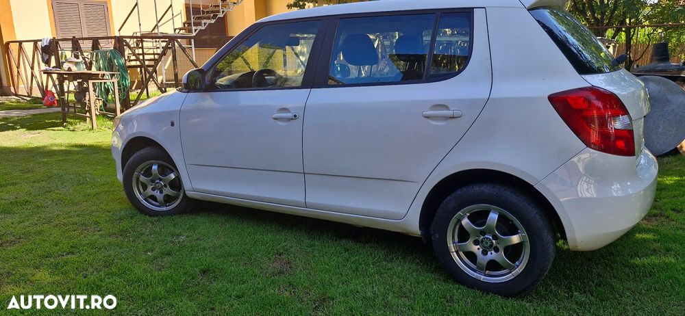 Skoda Fabia 1.2 HTP Family - 5