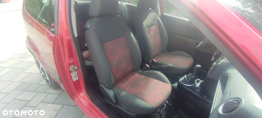 Ford Fiesta 1.3 Blues - 14
