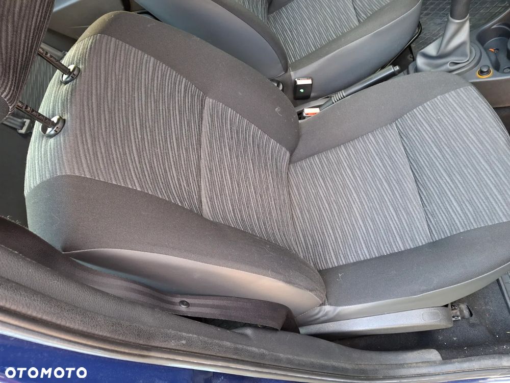 Dacia Logan 1.4 Ambiance - 11