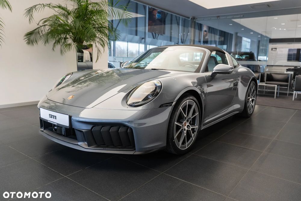 Porsche 911 Targa 4 GTS - 33