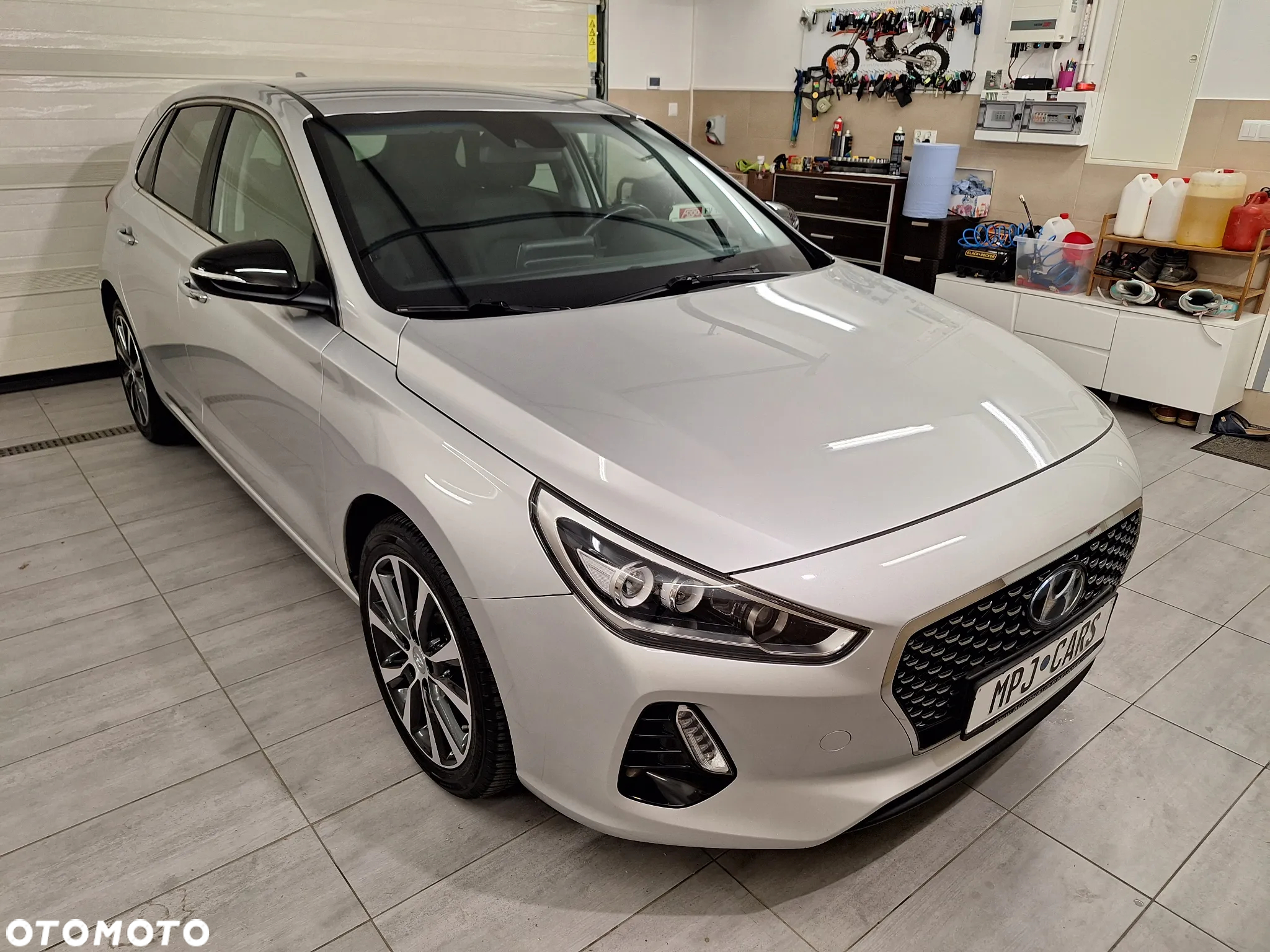 Hyundai i30 1.4 T-GDI Premiere Luxury - 17