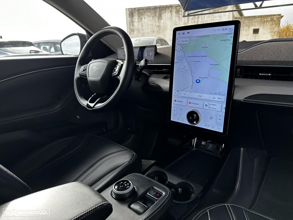 Ford Mustang Mach-E Standard - 42