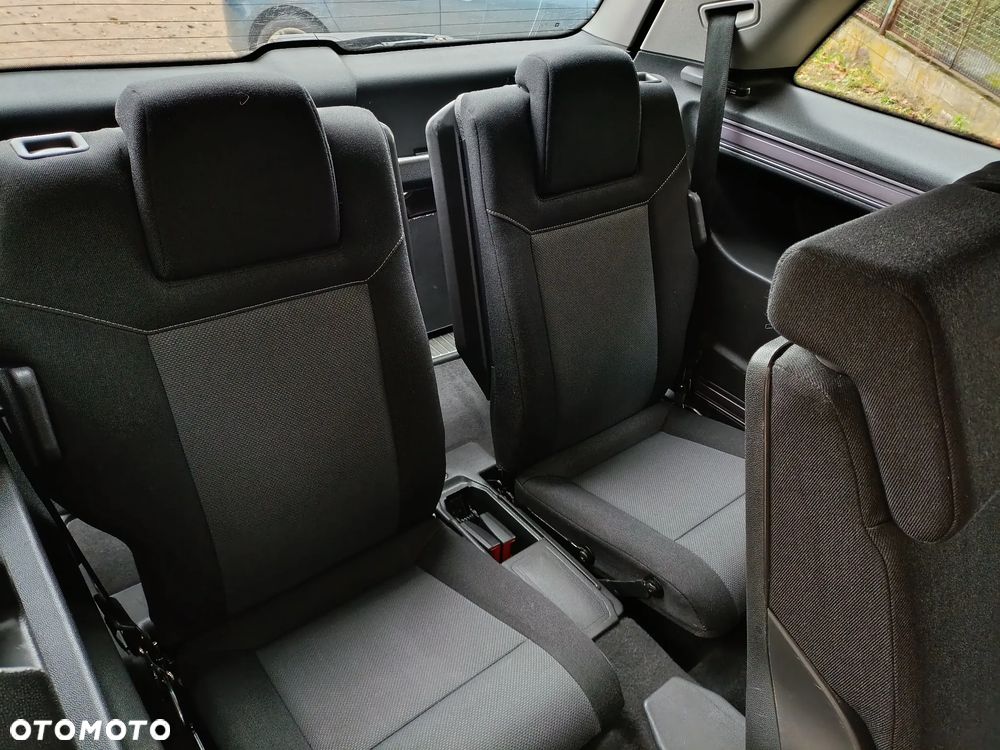 Opel Zafira - 15