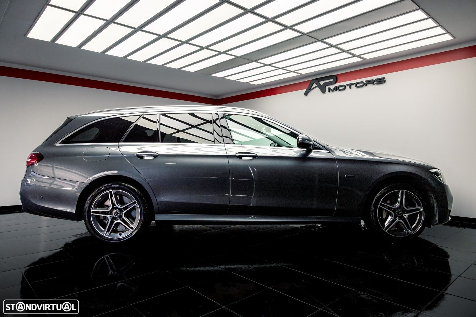 Mercedes-Benz E 300 de AMG Line - 12