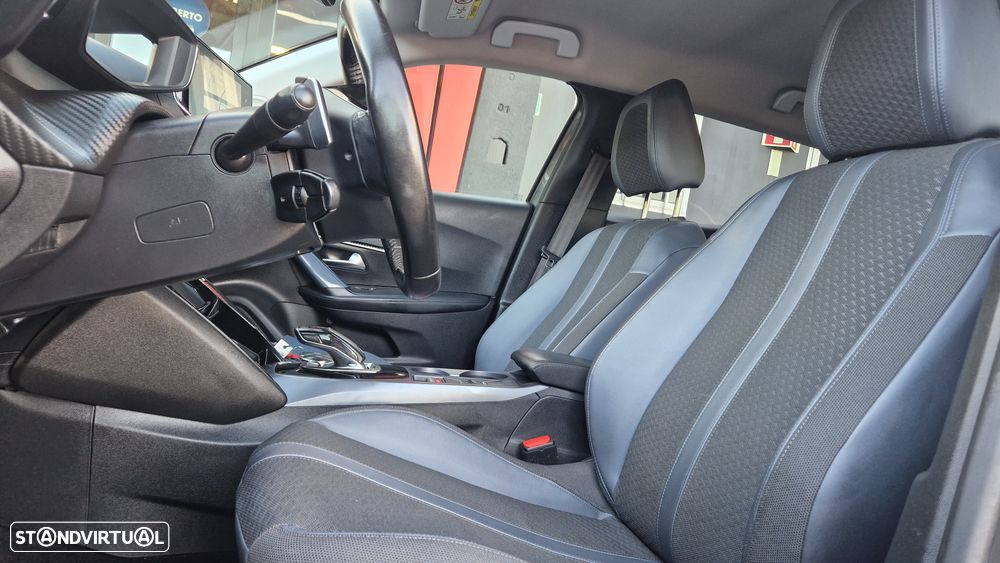 Peugeot 2008 1.5 BlueHDi Allure Pack EAT8 - 19