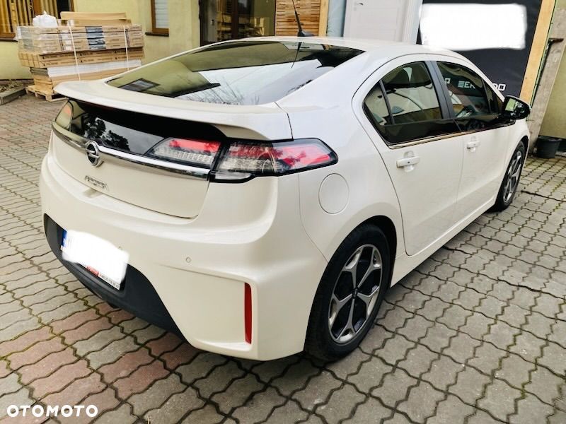 Opel Ampera - 2