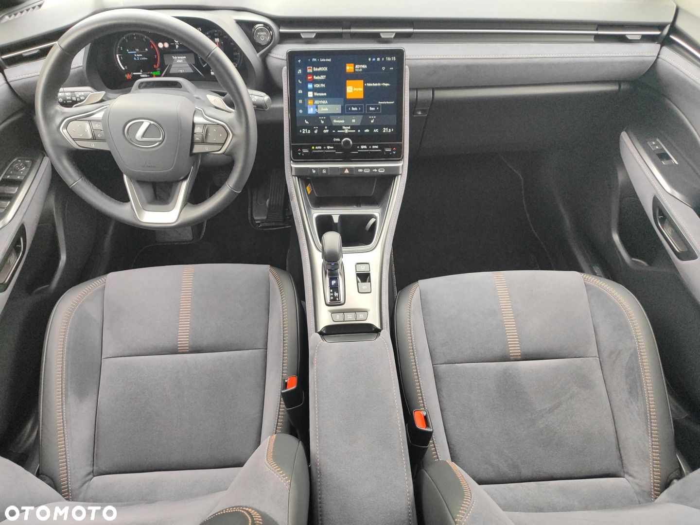 Lexus LBX 1.5 Hybrid Cool - 3