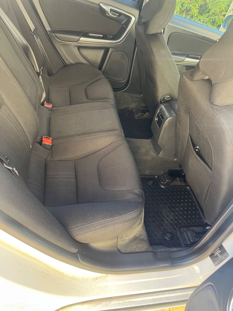 Volvo S60 T3 - 11