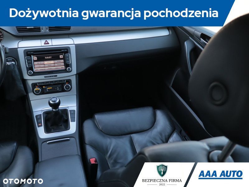 Volkswagen Passat Variant - 9