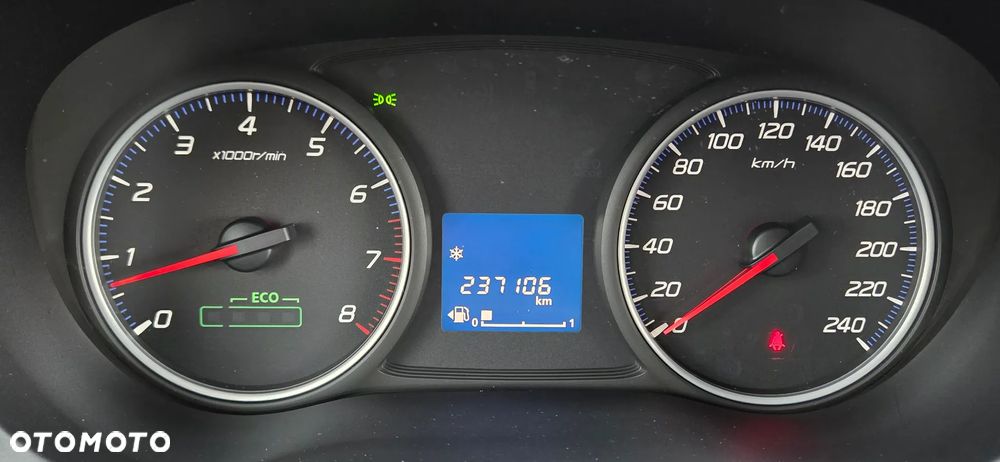 Mitsubishi Outlander 2.0 City Style 2WD - 18