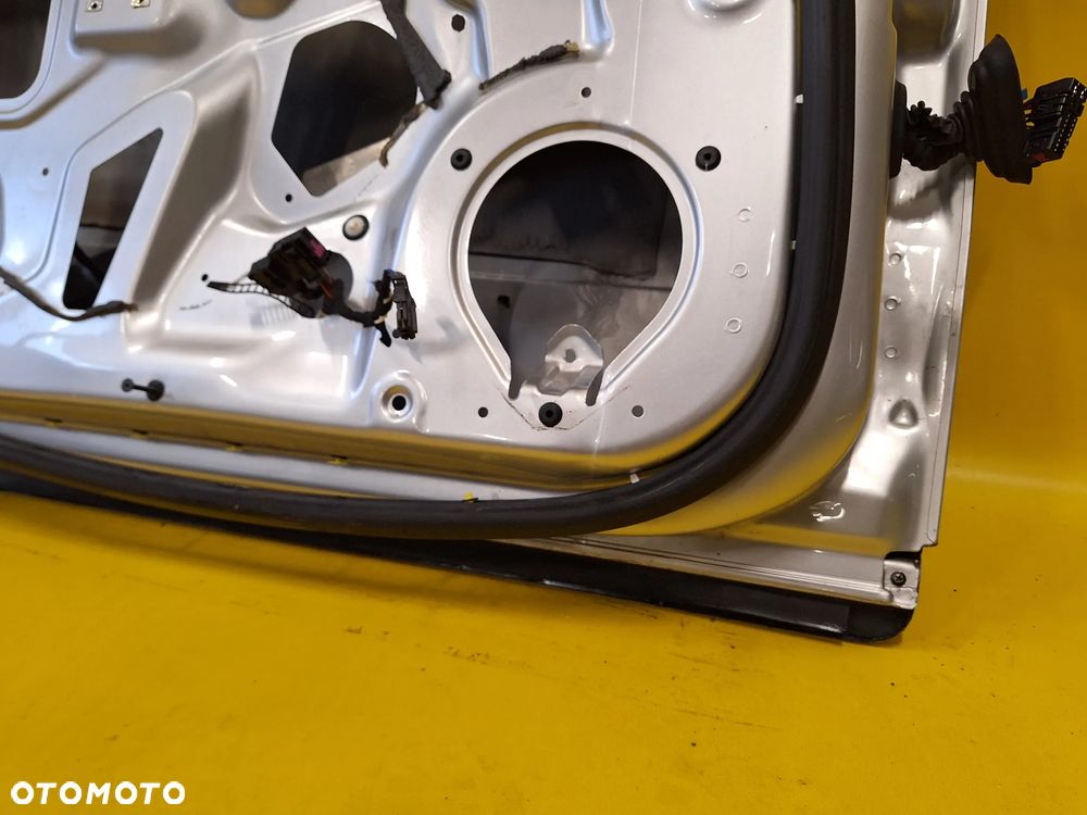 DRZWI LEWY PRZÓD LEWE PRZEDNIE AUDI A4 B6 KOMBI LAK: LY7W NR725 - 12