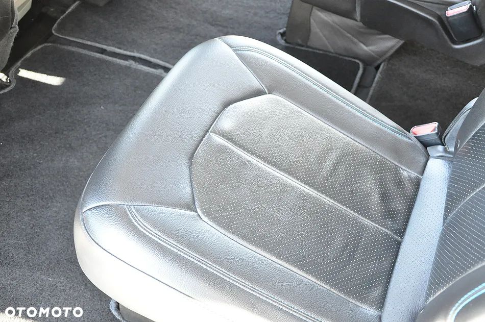 Chrysler Pacifica - 24