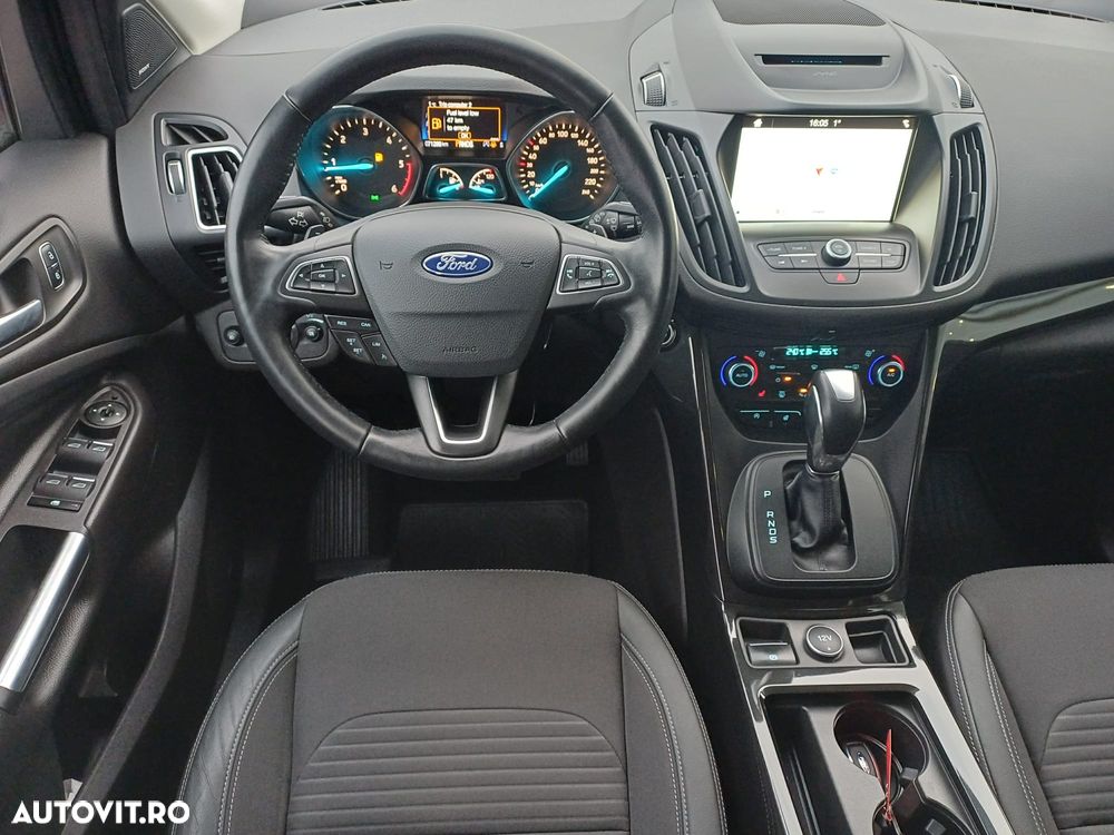 Ford Kuga 2.0 TDCi 4WD Powershift Titanium - 11