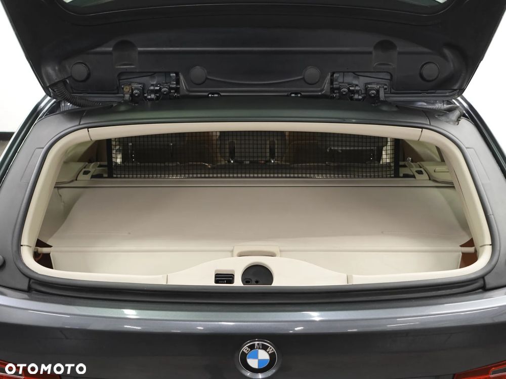 BMW Seria 3 320d xDrive Modern Line - 21