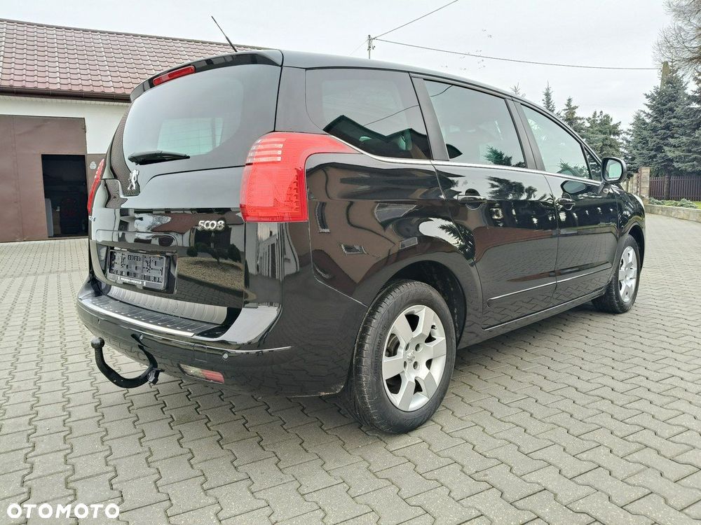 Peugeot 5008 - 11