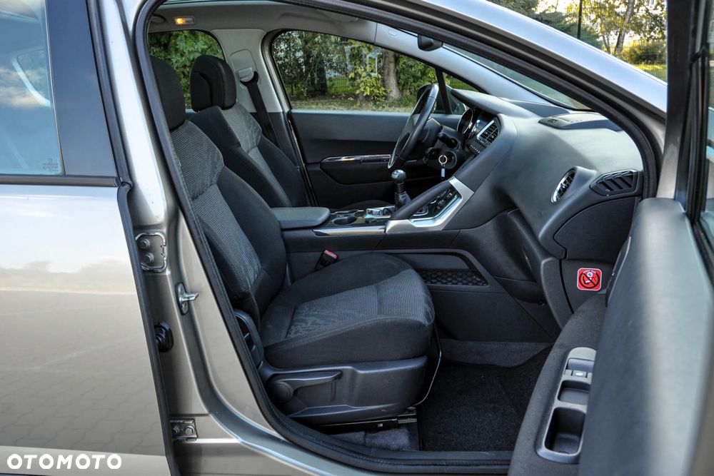 Peugeot 3008 1.6 Active - 11
