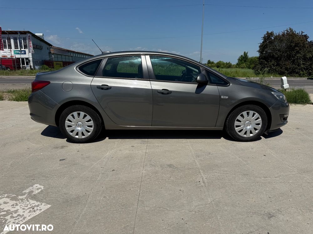 Opel Astra - 11