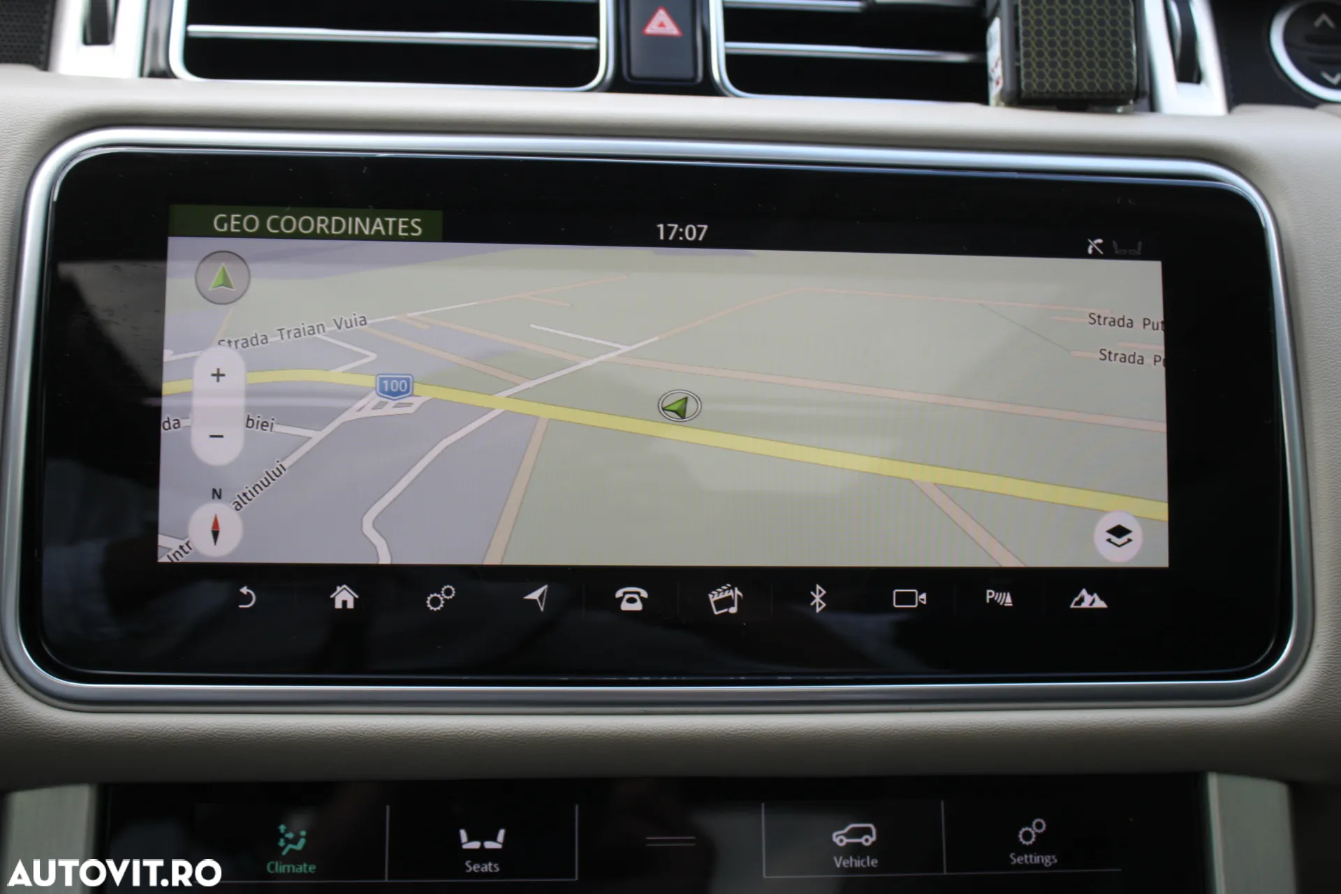 Land Rover Range Rover 3.0 I TDV6 Vogue - 9
