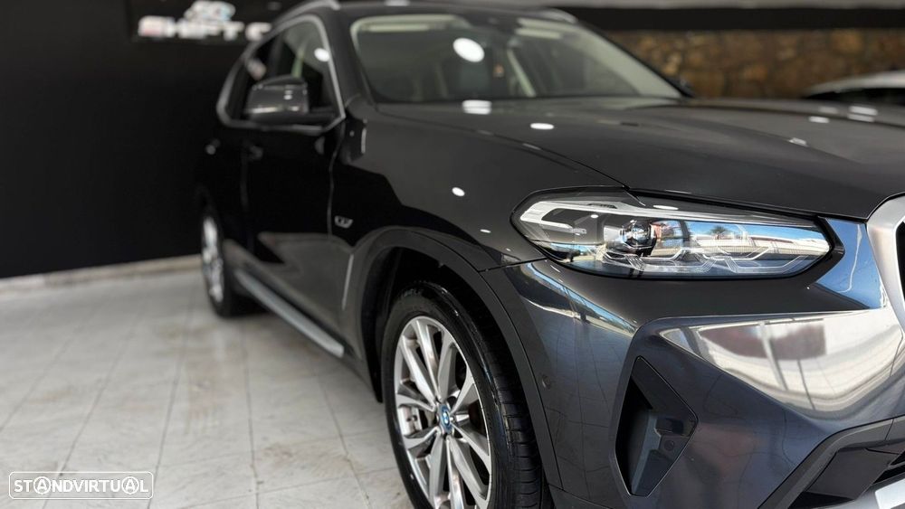 BMW X3 30 i xDrive Line Luxury - 2