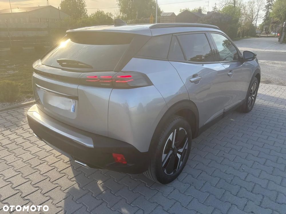 Peugeot 2008 PureTech 130 EAT8 Active - 7
