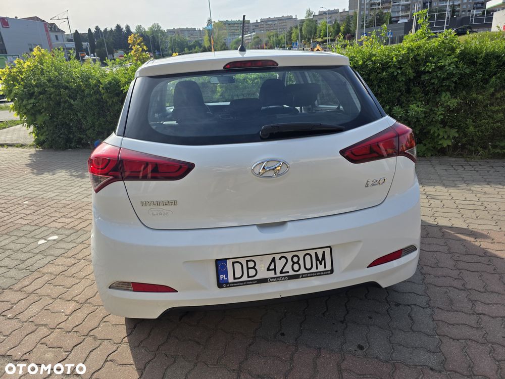 Hyundai i20 1.2 Select - 26