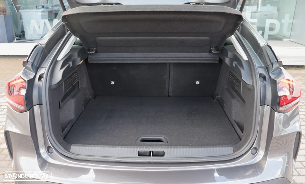 Citroën C4 1.2 PureTech Shine EAT8 - 34