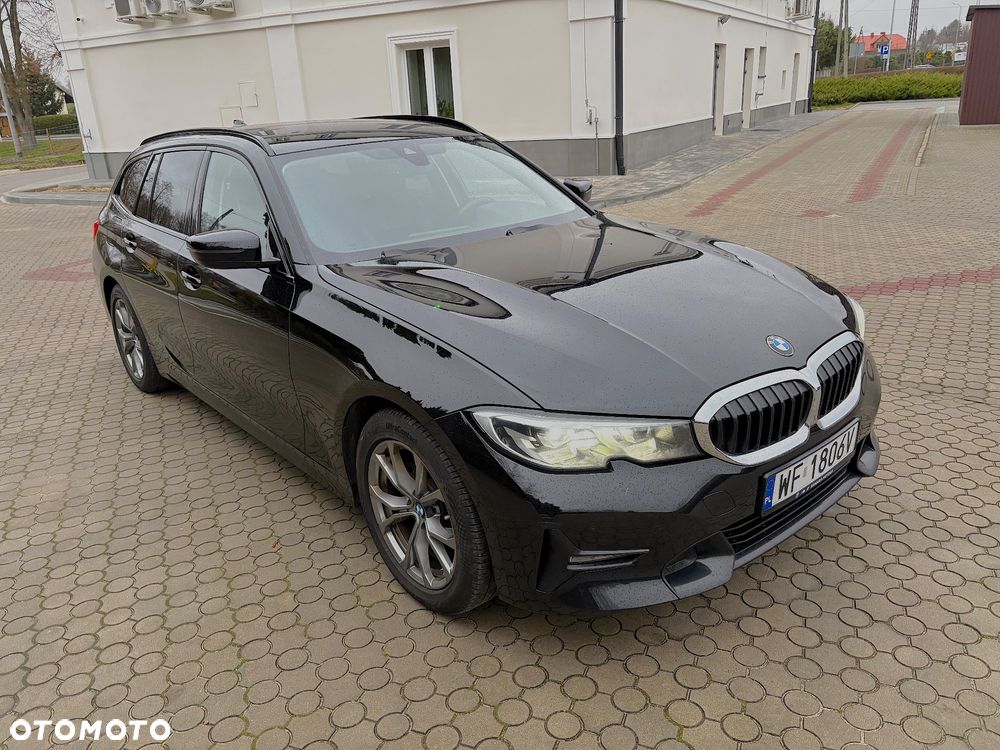 BMW Seria 3 320d Sport Line - 3