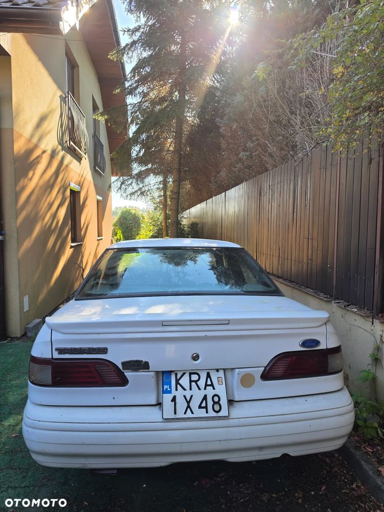 Ford Taurus 1994 photo 5