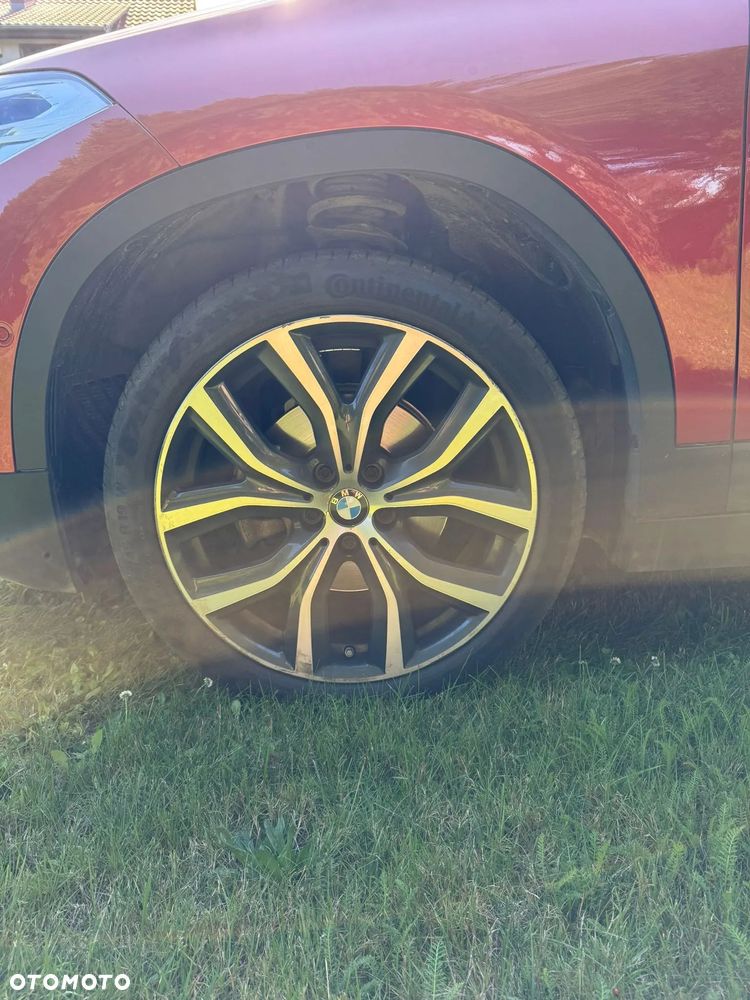 BMW X2 sDrive18i - 18