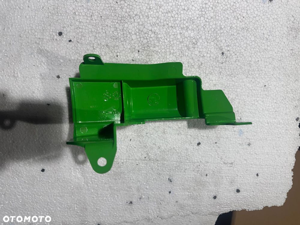 81.62410-0180 Maskownica dolnego zawiasu - 4