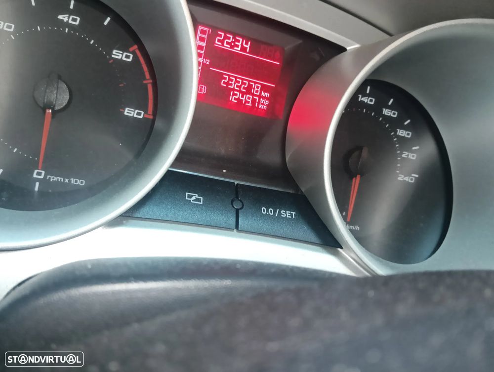 SEAT Ibiza ST 1.6 TDI Style DPF - 6