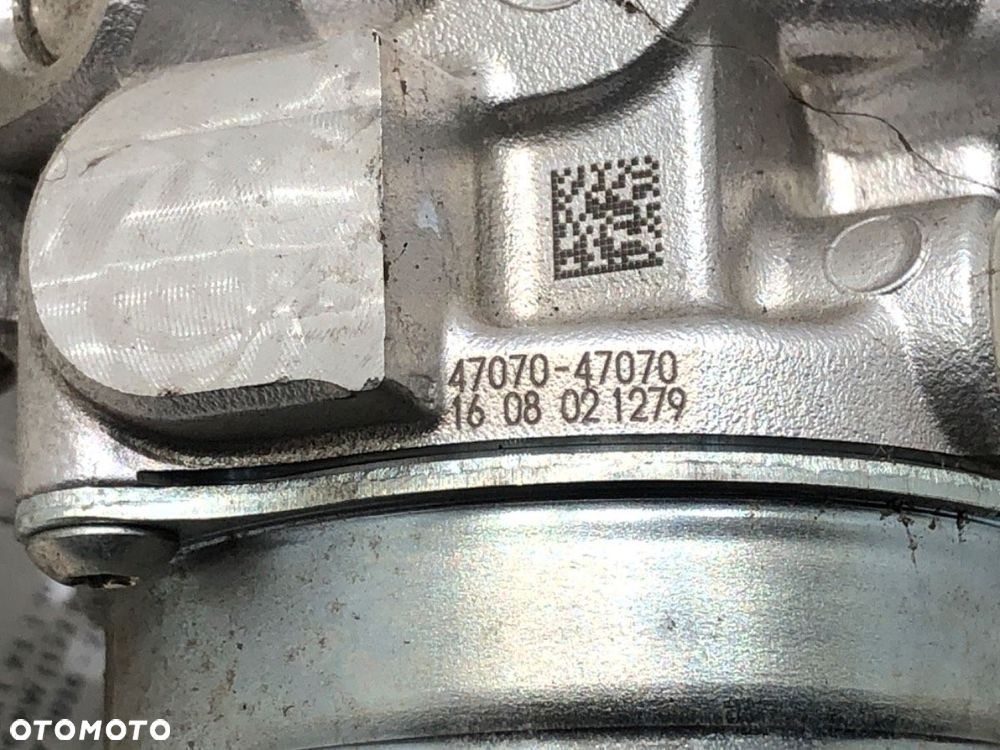 SERWO HAMULCOWE  TOYOTA C-HR (_X1_) 2016 - 2022 1.8 Hybrid (ZYX10_, ZYX11_) 90 kW [122 KM] Hybryda - 4