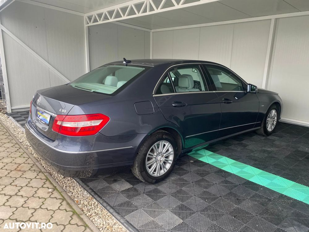 Mercedes-Benz E - 11