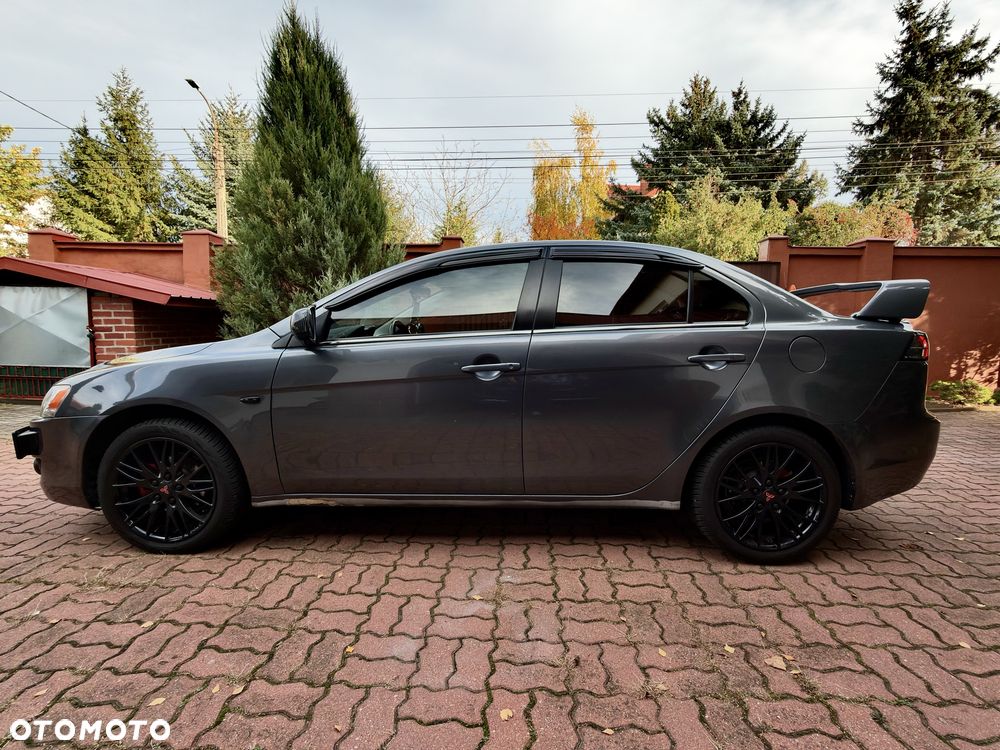 Mitsubishi Lancer - 7