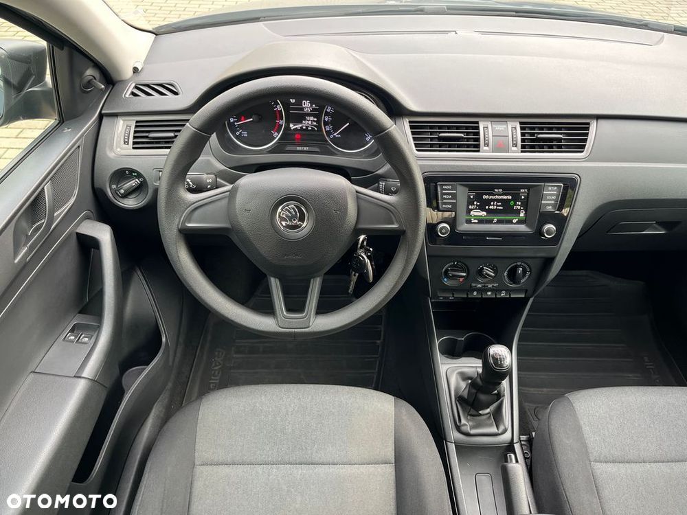 Skoda RAPID 1.2 TSI Active - 9