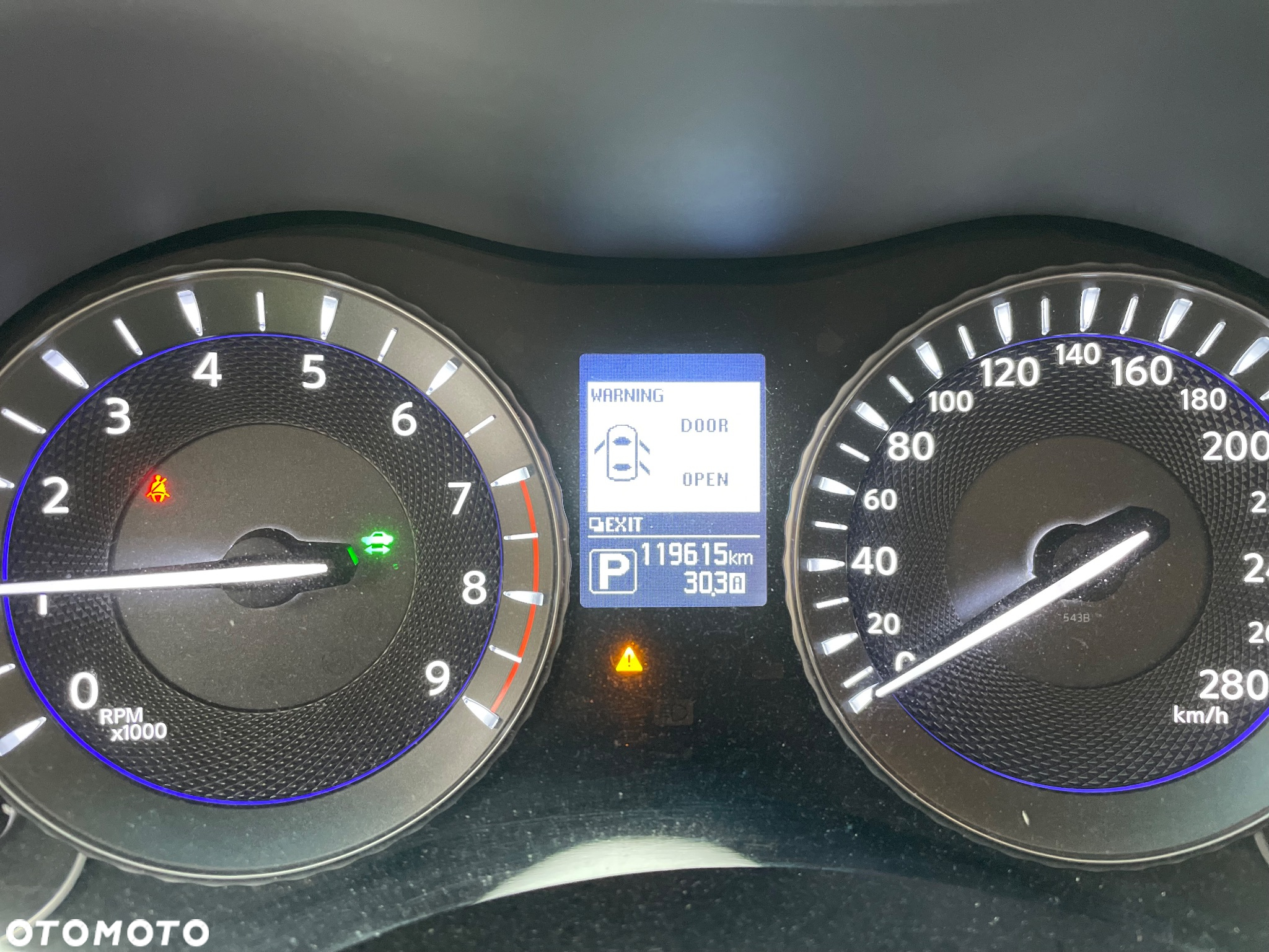 Infiniti Q70 Hybrid Premium Tech - 10