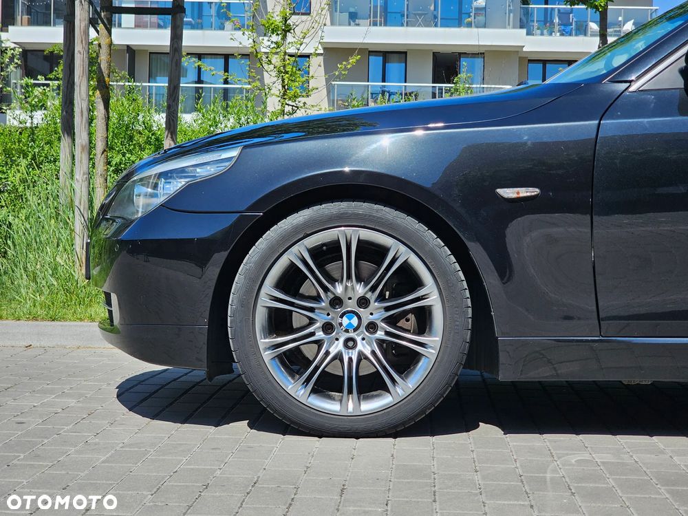 BMW Seria 5 - 16