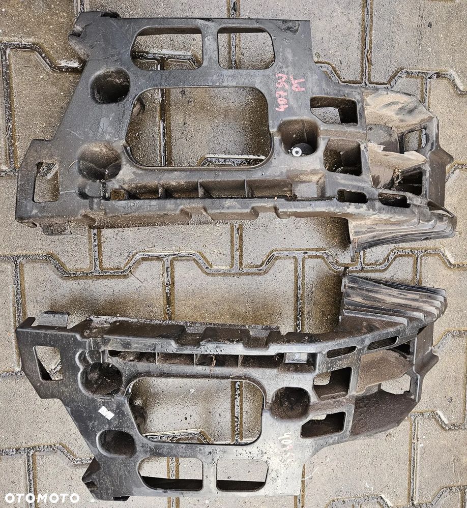 Peugeot 407 kombi Sw  ślizg zderzaka tył tylnego prawy lewy