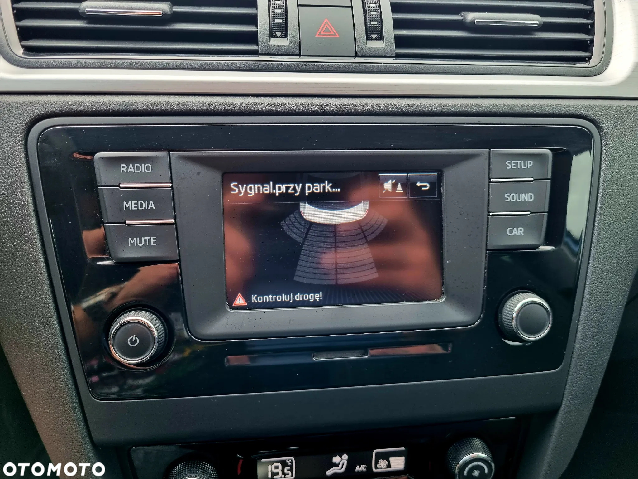 Skoda RAPID 1.2 TSI Ambition - 16