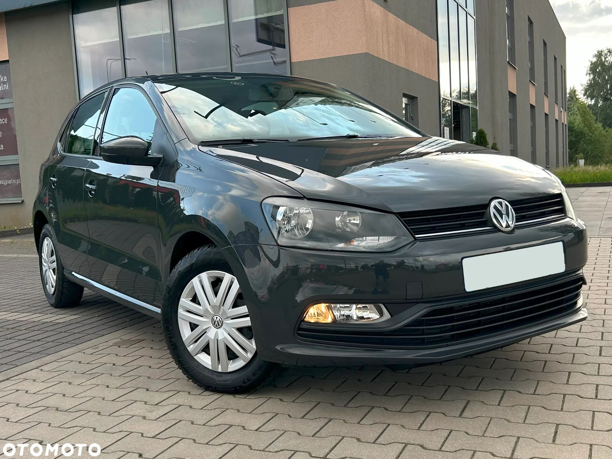 Volkswagen Polo - 1