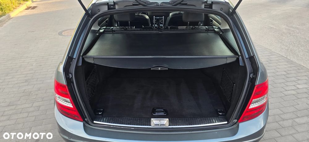 Mercedes-Benz Klasa C 200 CDI Avantgarde Edition - 14