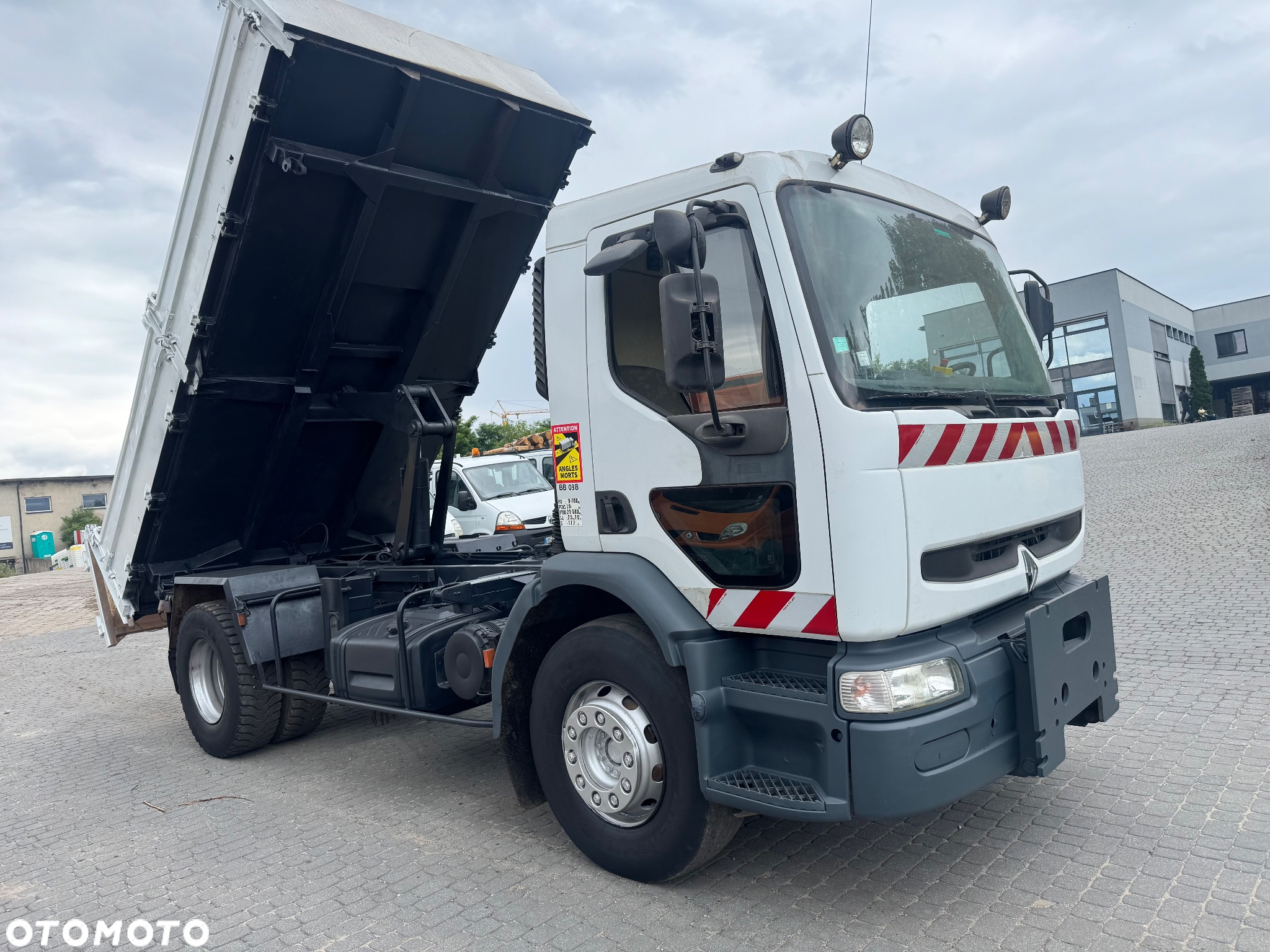 Renault Premium 270 DCi Wywrotka 3 str 2001 r. SPECJALNY - 4