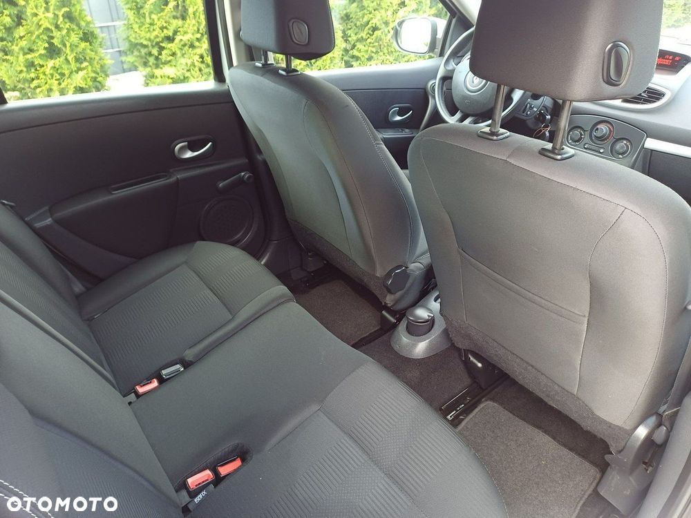 Renault Clio - 8