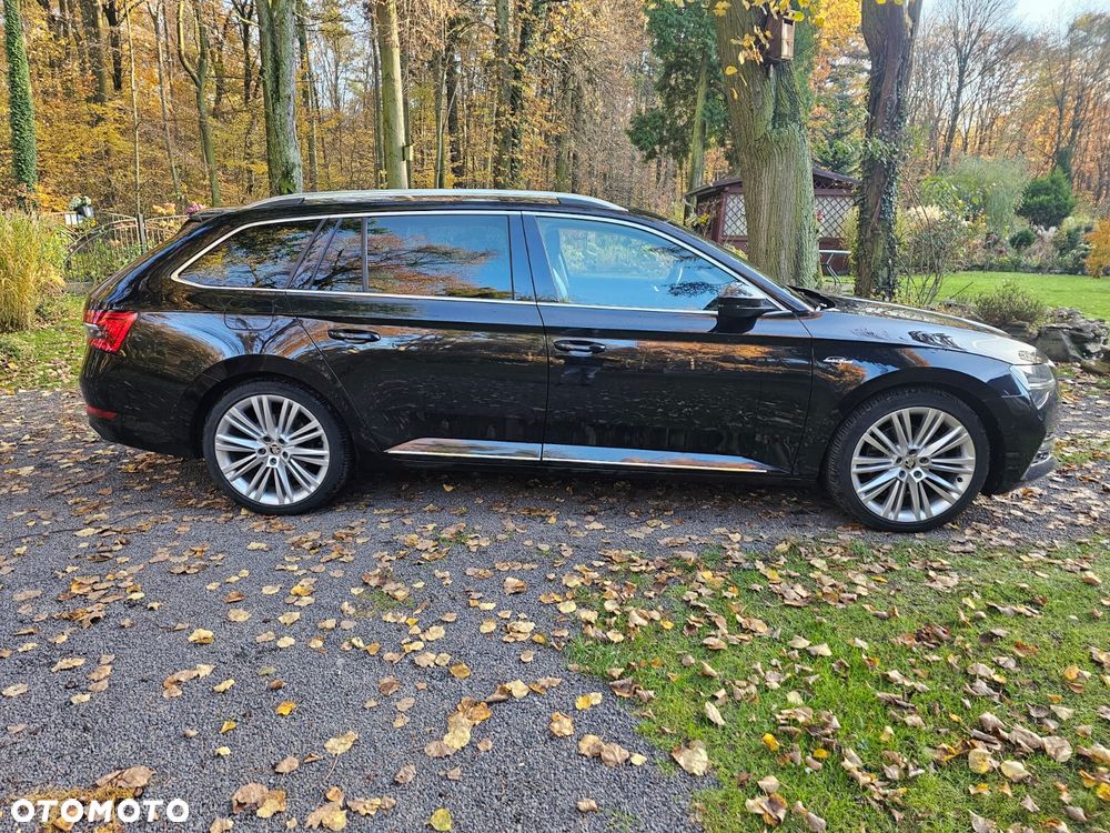 Skoda Superb 2.0 TDI SCR 4x4 L&K DSG - 9