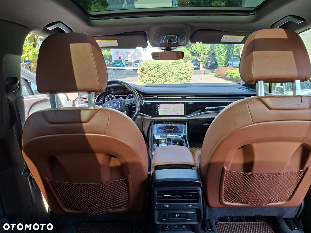 Audi Q7 - 6