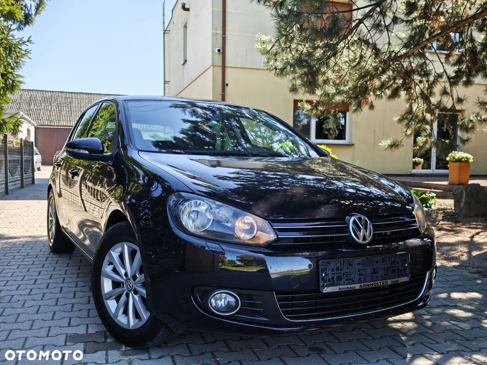 Volkswagen Golf - 1