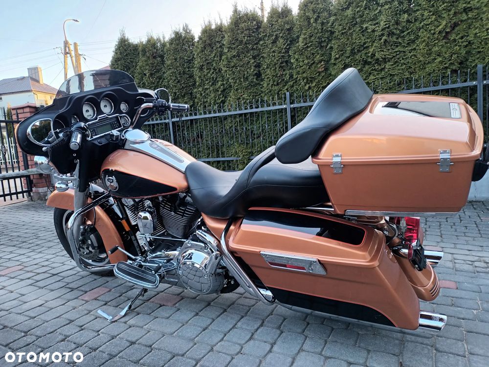 Harley-Davidson Touring Street Glide - 8